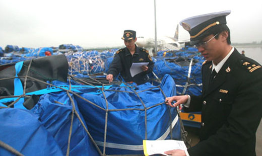 青島華海環保工業有限公司首批墨西哥灣溢油應急物資發往美國